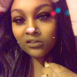 Meet your Posher, Vivian